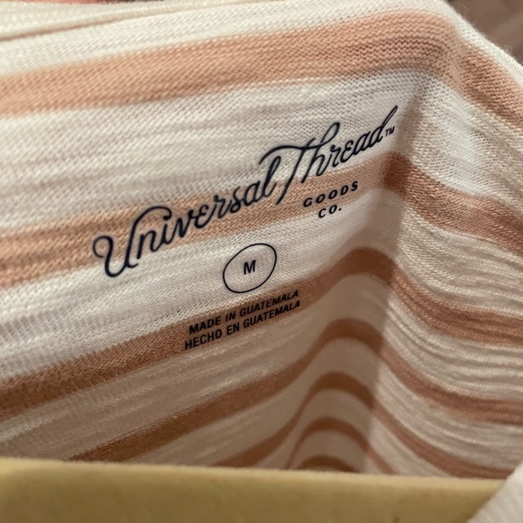 Universal thread stripped dress - Picture 2 of 2